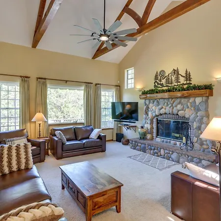 Luxe Lake Arrowhead Home With Deck, 3 Mi To Village!